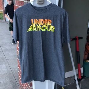 Men’s Under Armour size large T-shirt